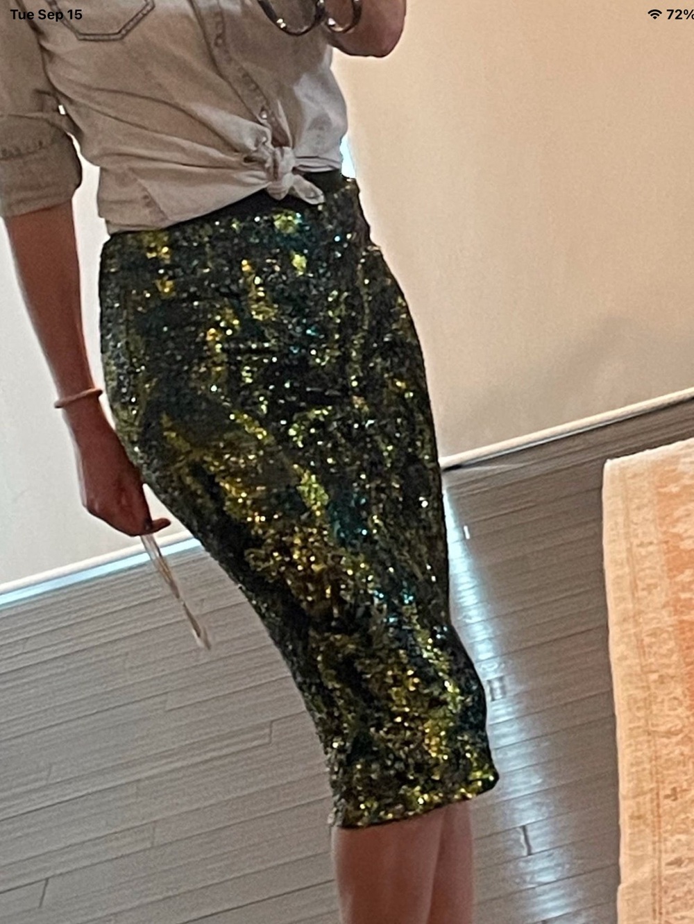 Le Superbe Liza Green Camo Print Sequined Midi Skirt.  Medium